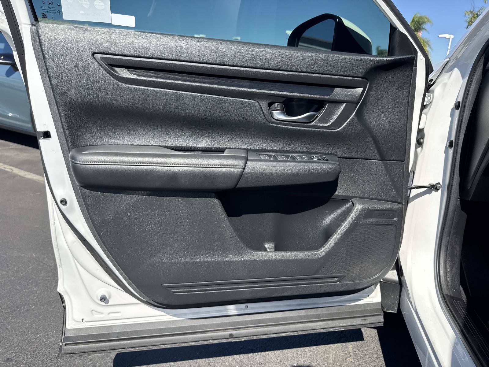 2025 Honda CR-V LX - Photo 54