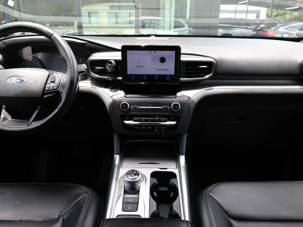 Used 2020 White Ford XLT image 25