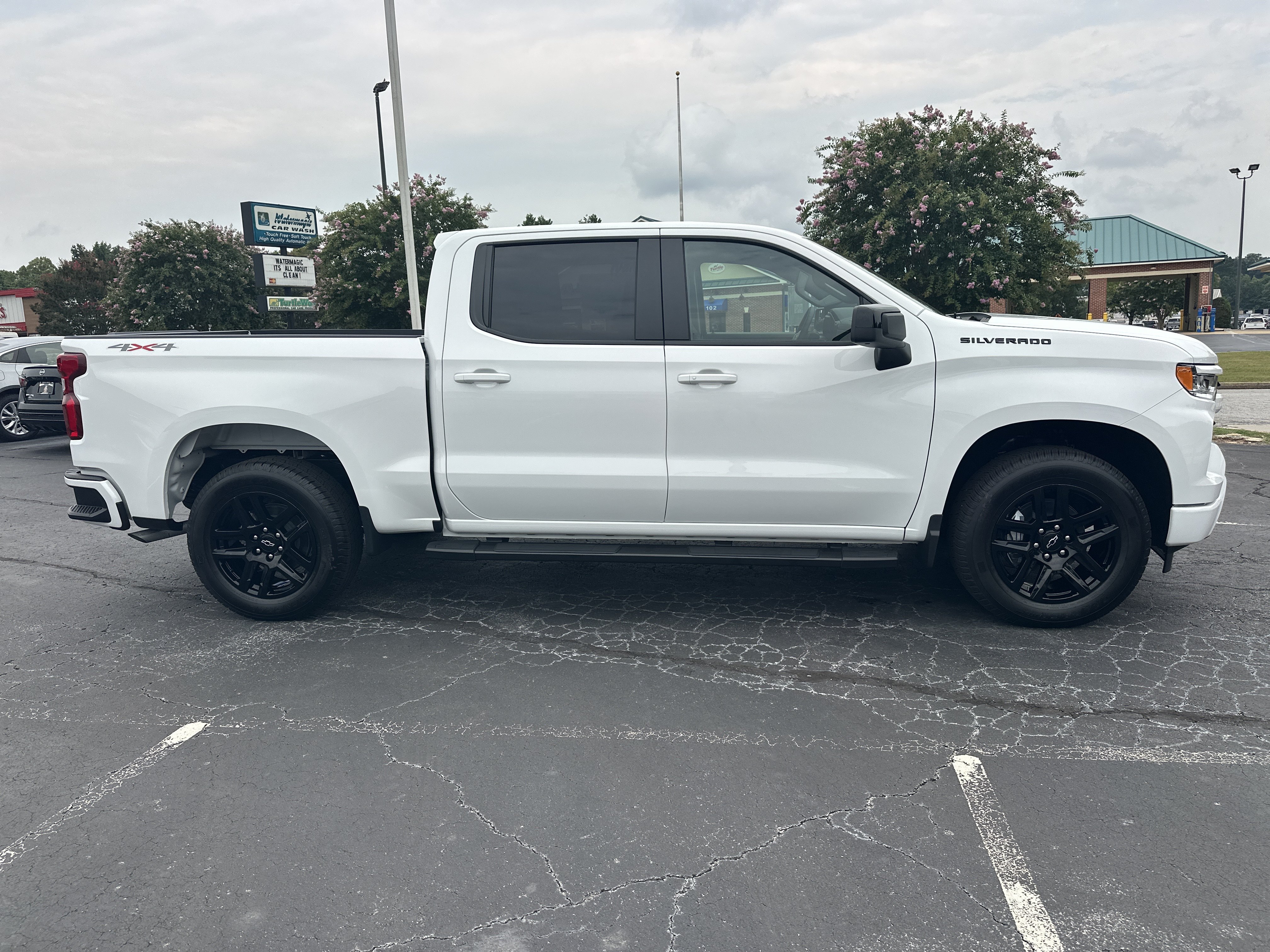 2026 Chevrolet Silverado 1500 RST - Photo 9
