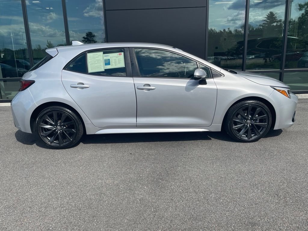 Used 2023 Classic Silver Metallic Toyota XSE image 3