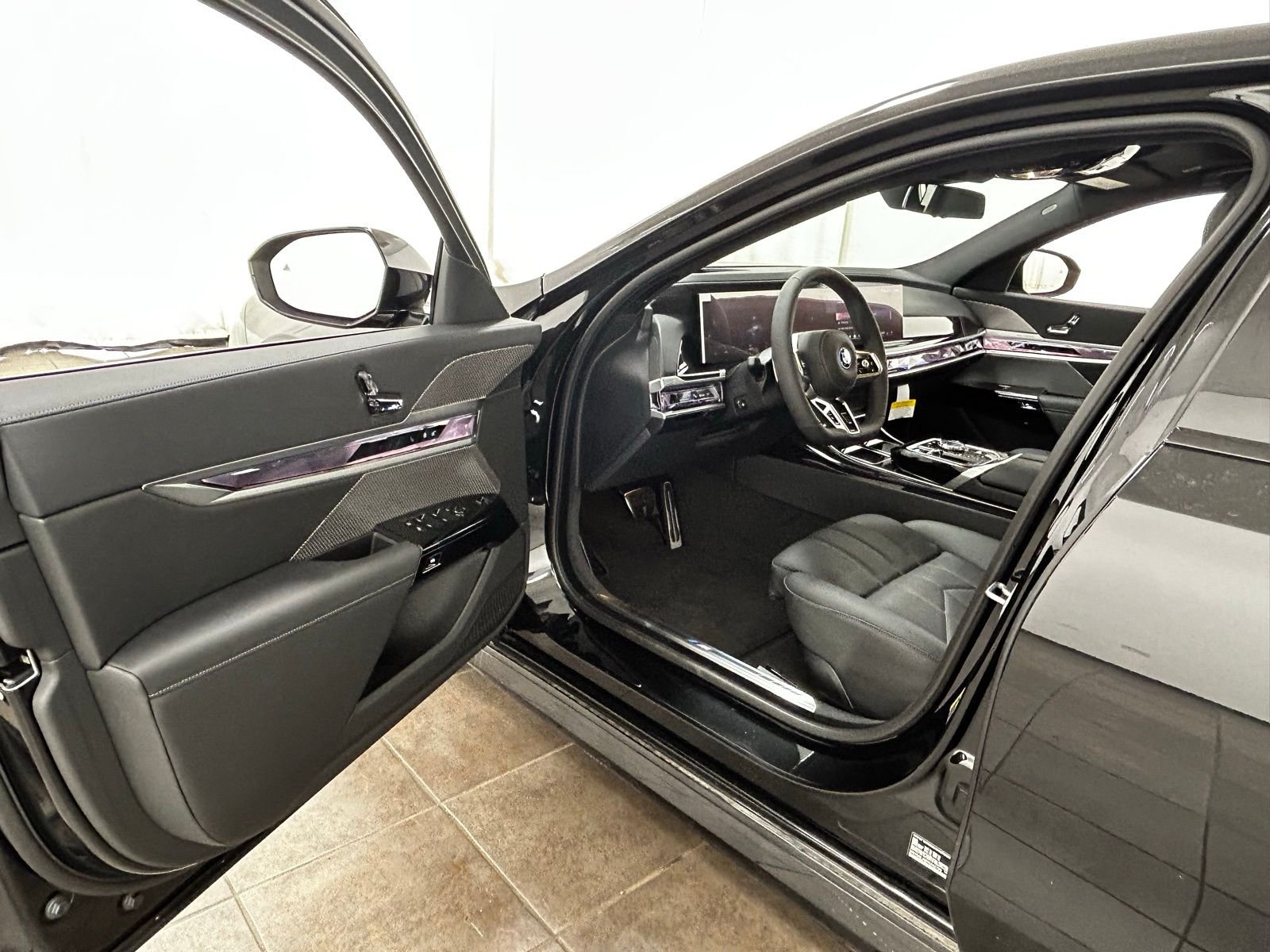 New 2026 Black Sapphire Metallic BMW xDrive60 image 37