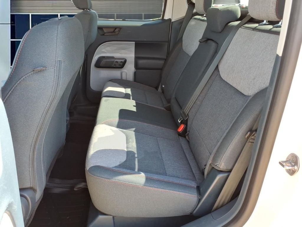 Used 2024 Oxford White Ford XLT image 23