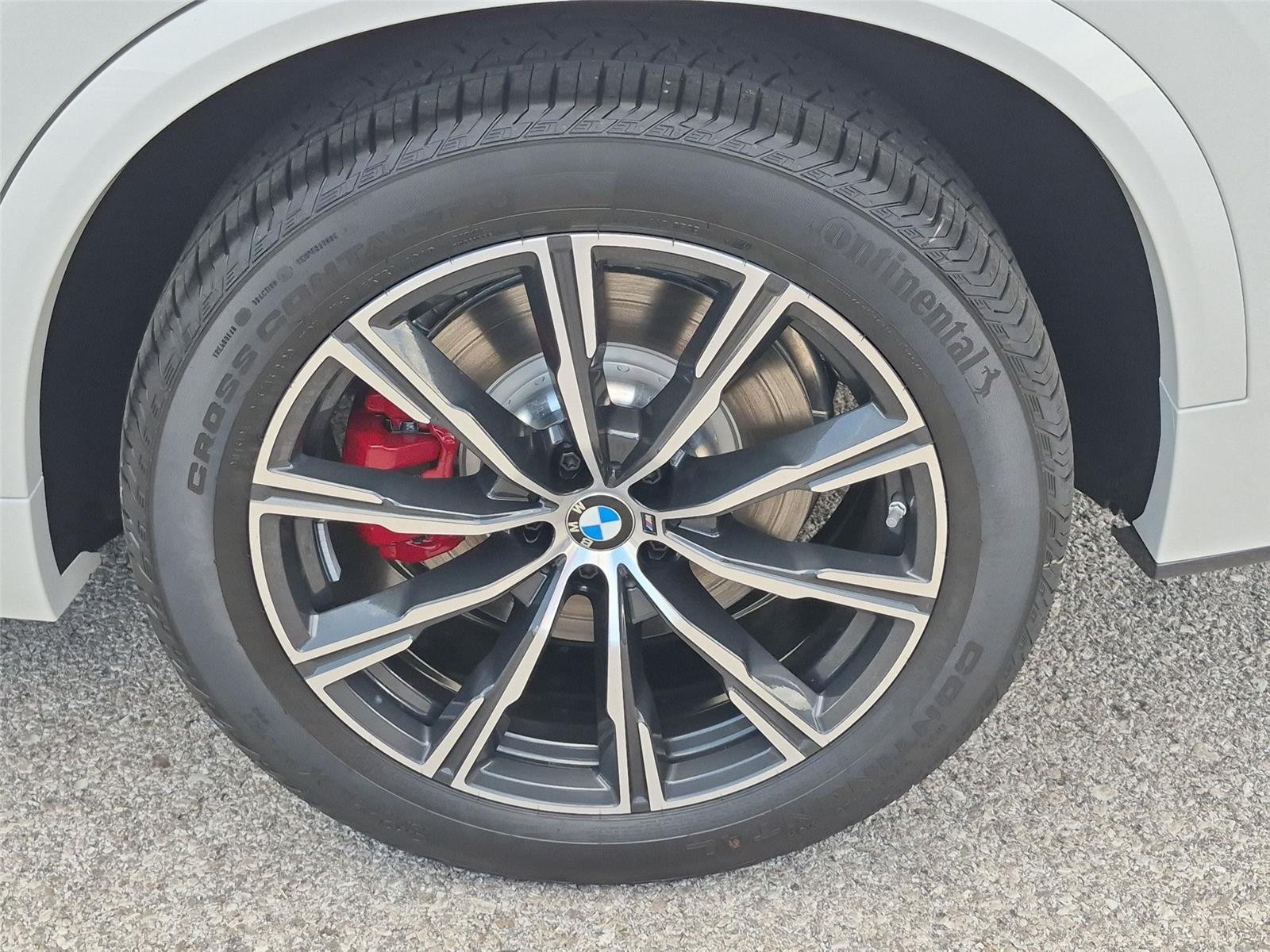 New 2026 Alpine White BMW xDrive50e image 11