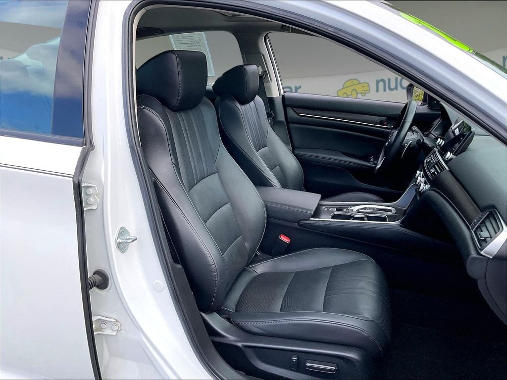Used 2021 Platinum White Pearl Honda EX-L image 10