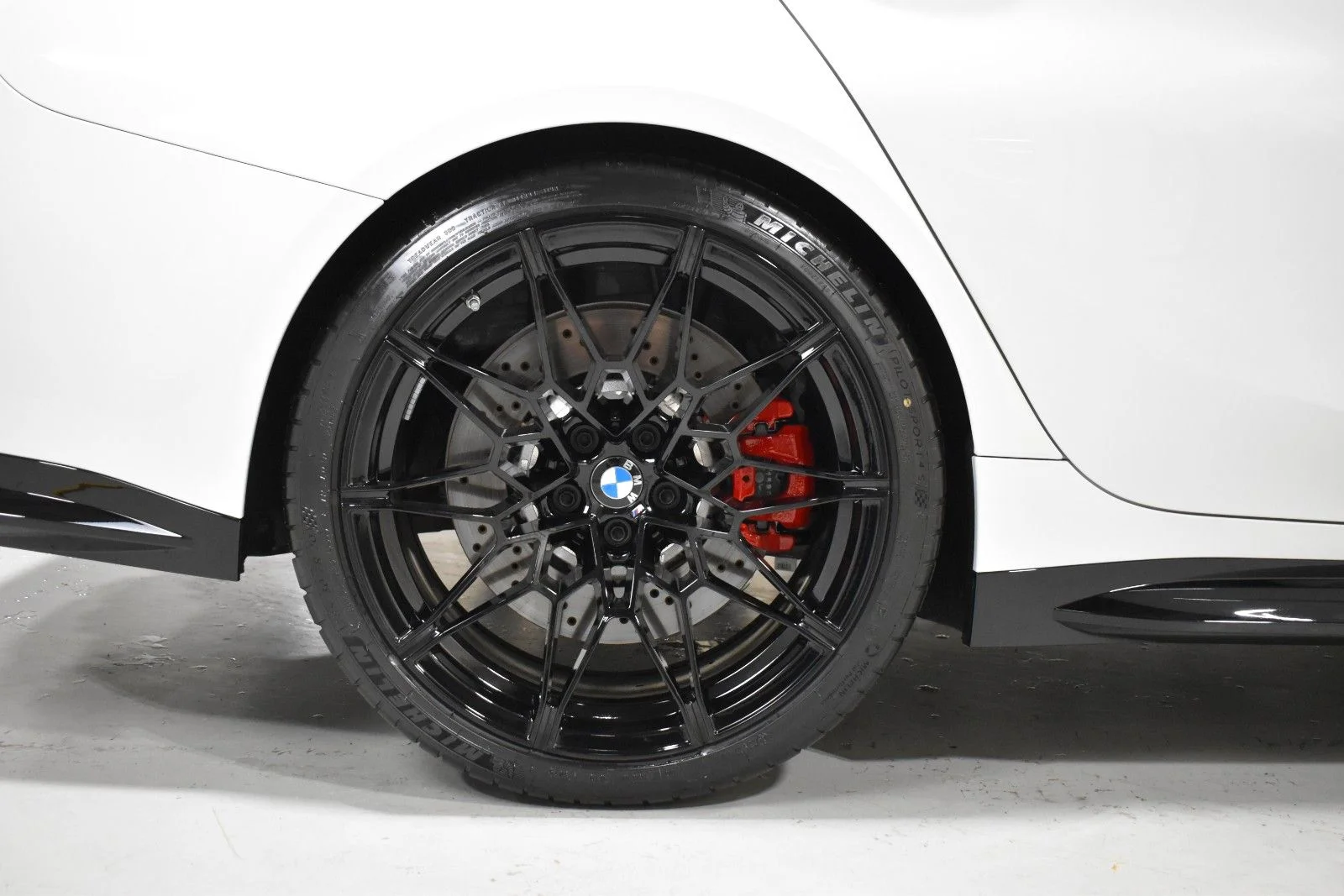 Used 2026 White BMW  image 17