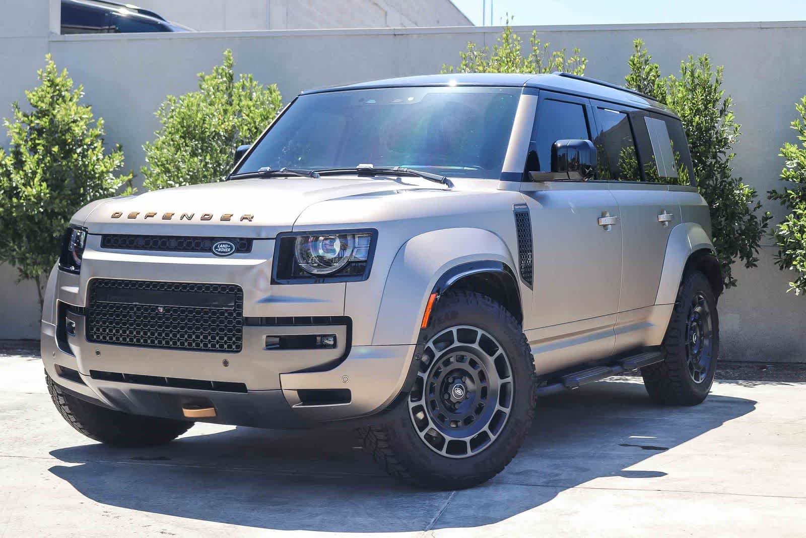 2025 Land Rover Defender 110 OCTA