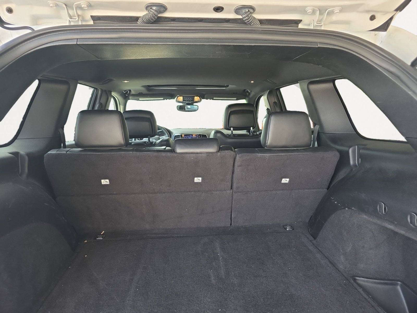 Used 2019 Bright White Clearcoat Jeep Altitude image 10