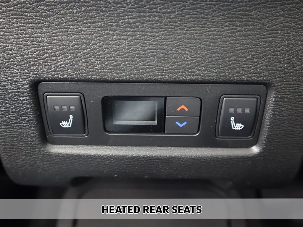 2025 Mitsubishi Outlander Plug-in Hybrid Platinum Edition - Photo 11