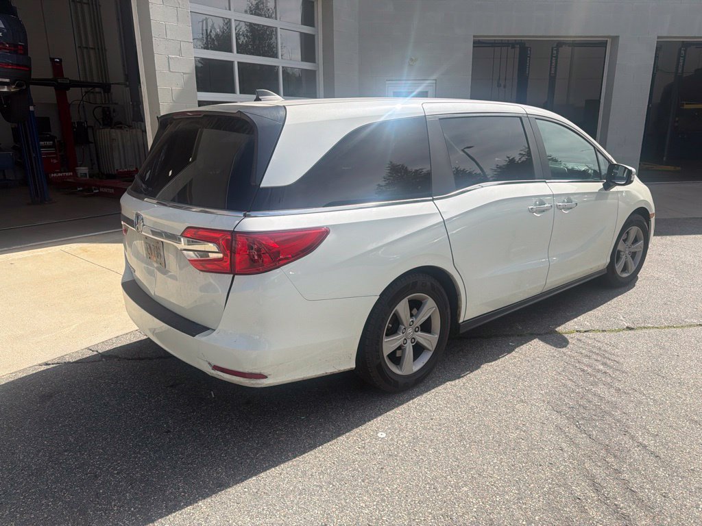 Used 2019 Silver Honda EX-L image 2