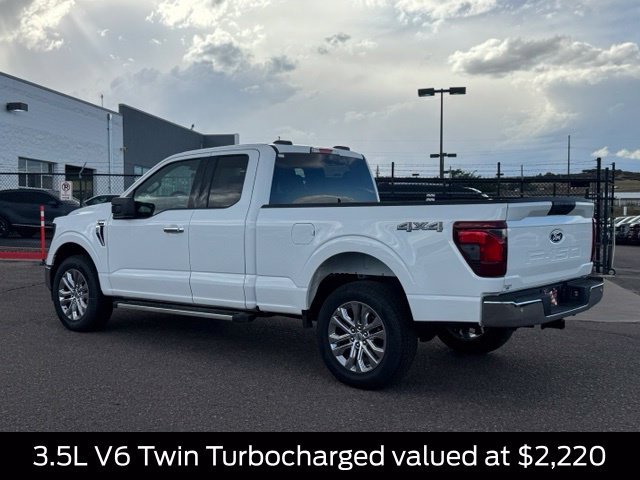 New 2026 Oxford White Ford XLT image 3