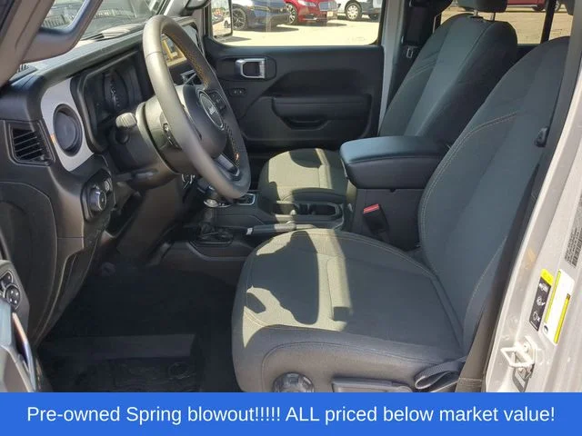 Used 2024 Silver Jeep Sport S image 22