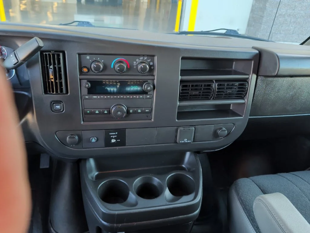 Certified Used 2025 Summit White GMC Work Van image 27