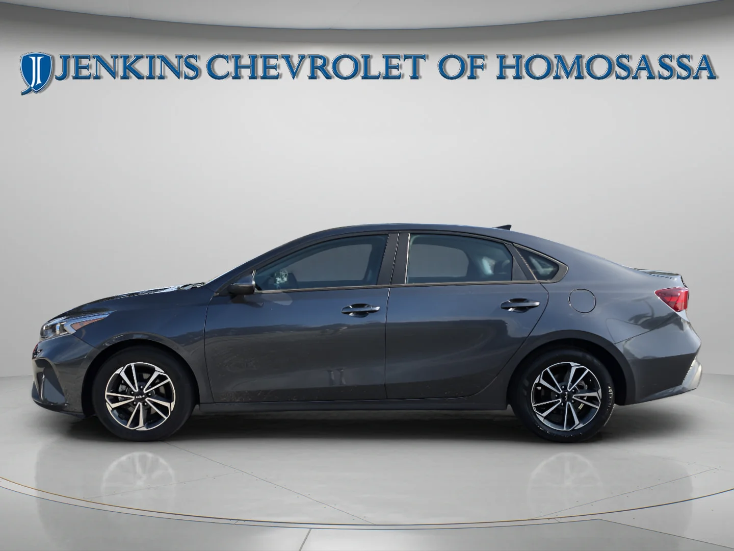 Used 2023 Gravity Gray Kia LXS image 9