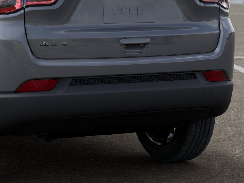 New 2026 Sting-Gray Clearcoat Jeep Latitude image 43