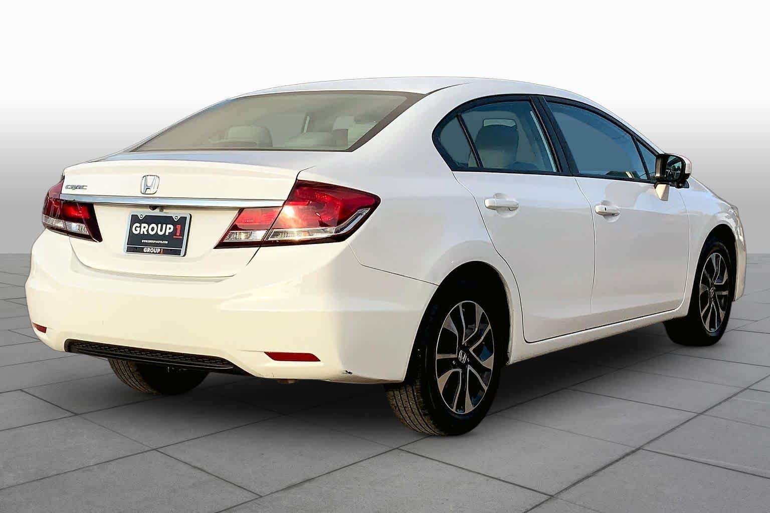 Used 2015 Taffeta White Honda EX image 12