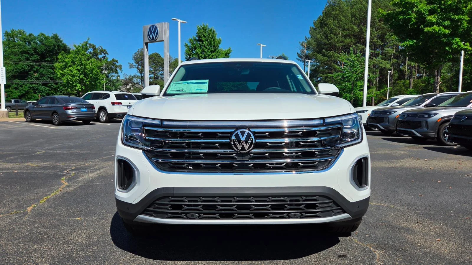 New 2026 Opal White Pearl Volkswagen 2.0T SE w/Technology image 8