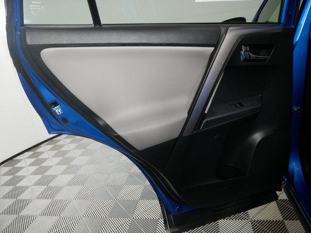 Used 2018 Electric Storm Blue Toyota Hybrid XLE image 12