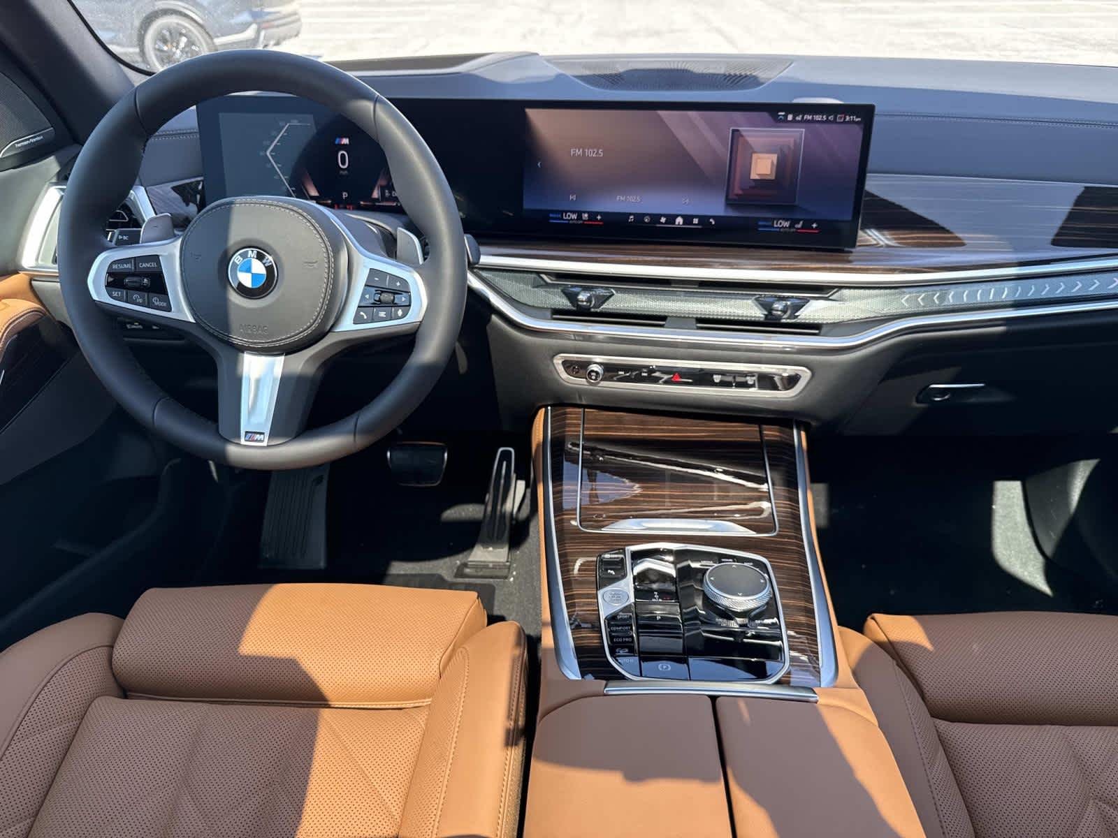New 2026 Carbon Black Metallic BMW xDrive40i image 17