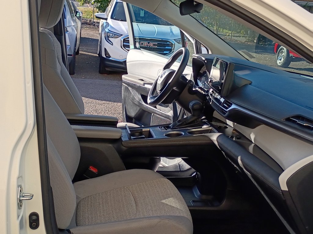 Used 2025 White Toyota LE image 18