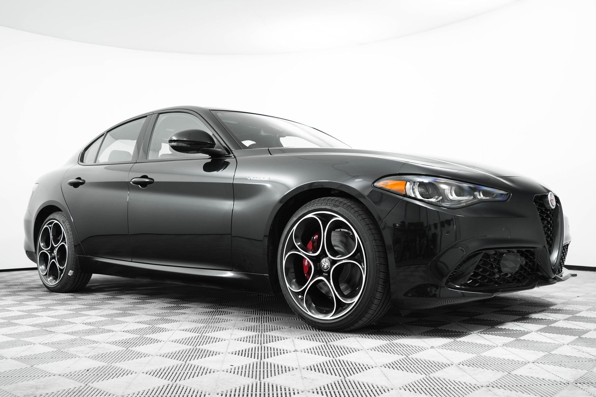 2025 Alfa Romeo Giulia Giulia RWD's photo