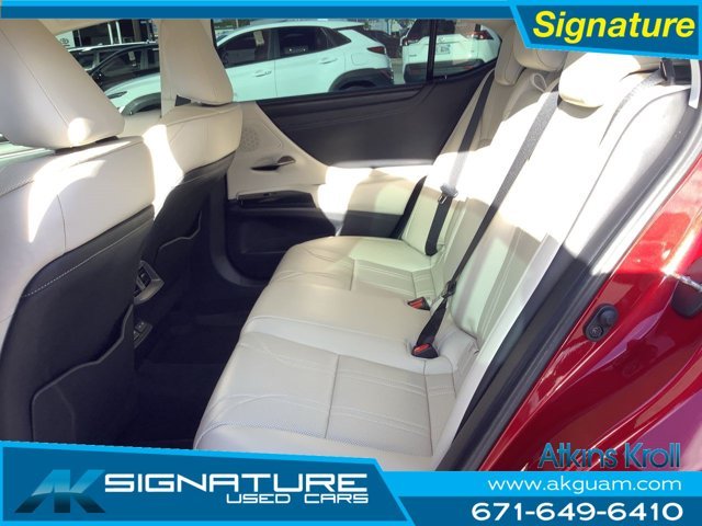 Used 2023 Red Lexus ES 350 Luxury image 17