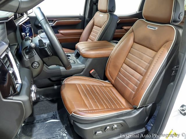 Used 2023 White Frost Tricoat GMC Denali Ultimate image 11