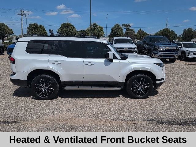 Used 2025 White Pearl Lexus 550 Premium+ image 18