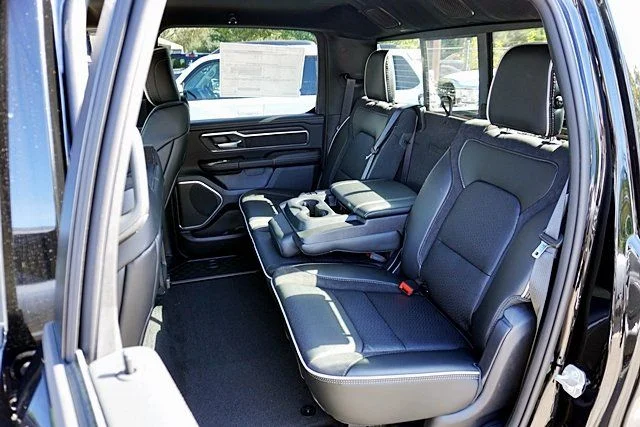 New 2026 Diamond Black Crystal Pearl-Coat Exterior Paint RAM Laramie image 22