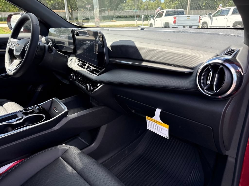 2027 Chevrolet Equinox LT - Photo 24