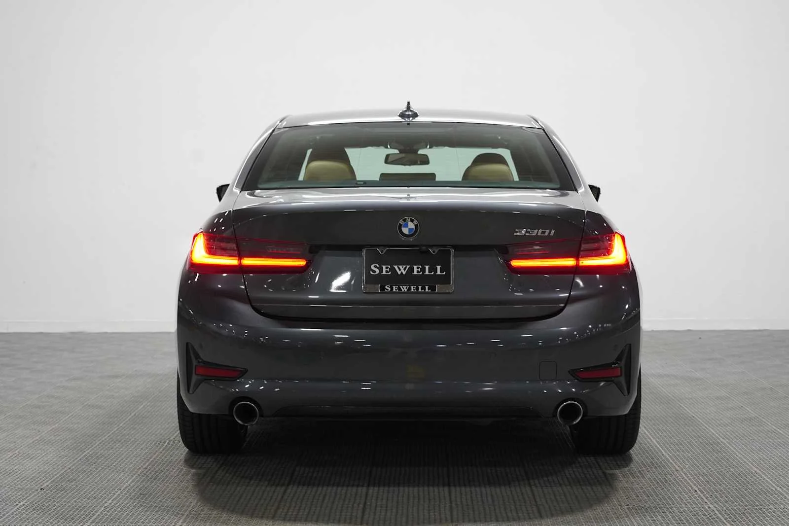 Used 2019 Mineral Grey Metallic BMW 330i image 5