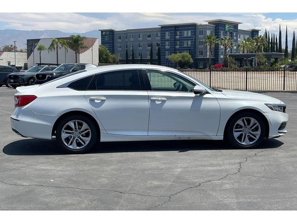 Used 2019 Platinum White Pearl Honda LX 1.5T image 7