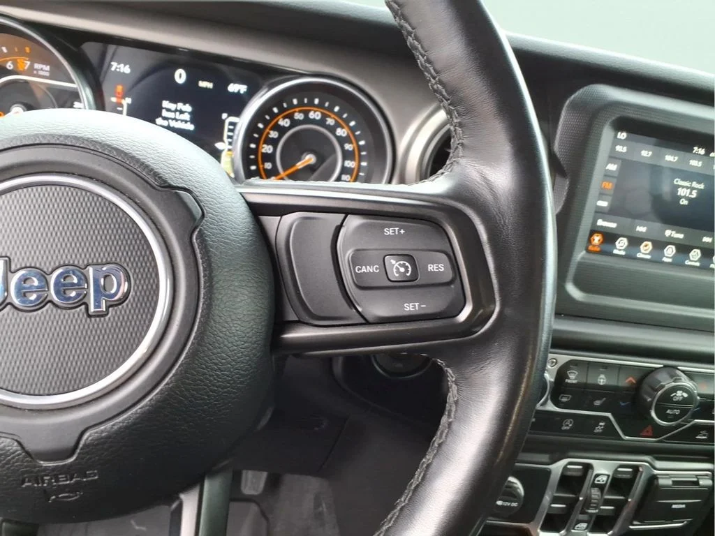 Used 2021 Blue Jeep Sport image 24