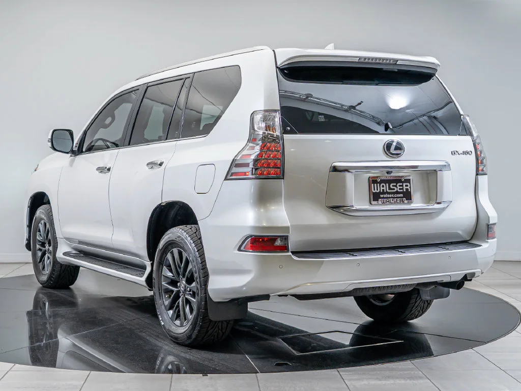 Certified Used 2023 Eminent White Pearl Lexus 460 image 6