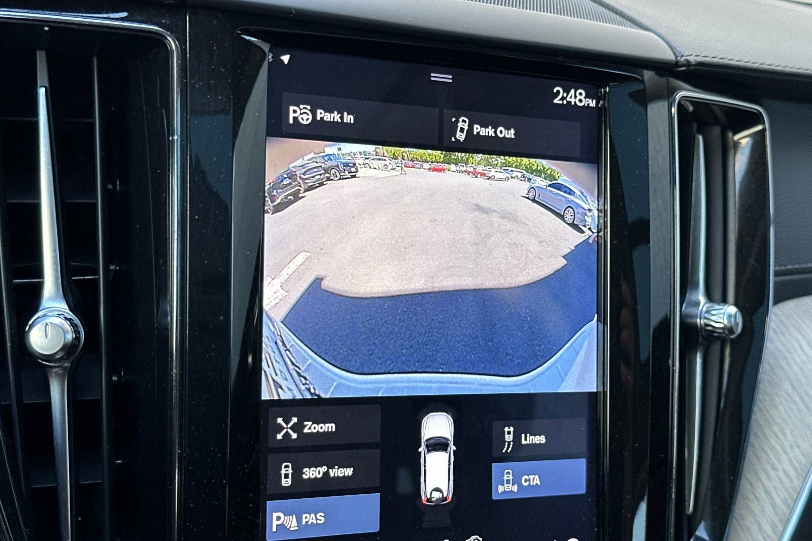 Used 2018 White Volvo T8 Inscription image 22