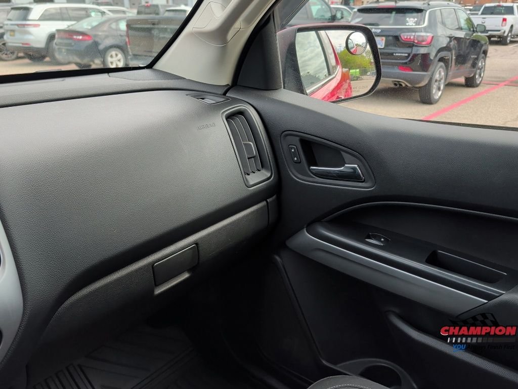 Used 2016 Red Chevrolet LT image 21