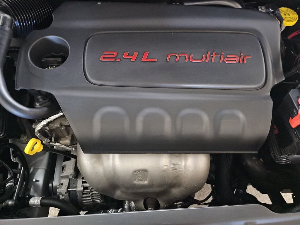 Used 2020 White Jeep High Altitude image 32