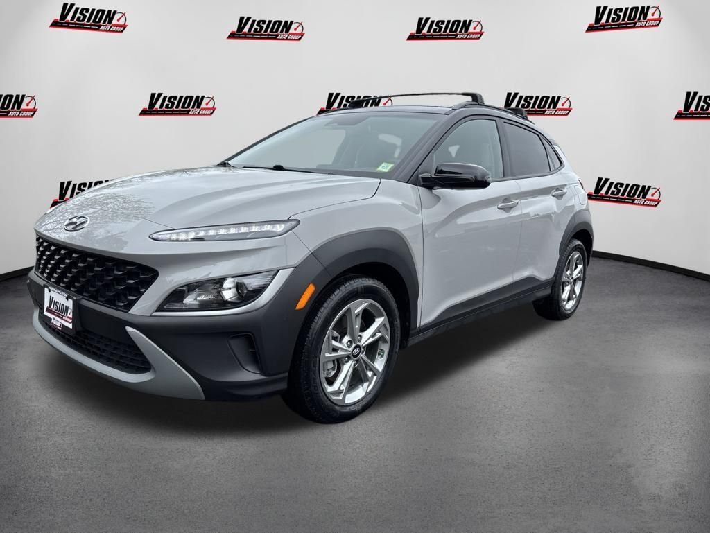 Used 2023 Silver Hyundai SEL image 9