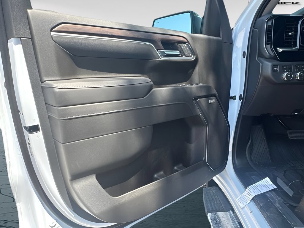 2026 GMC Sierra 1500 SLT - Photo 15