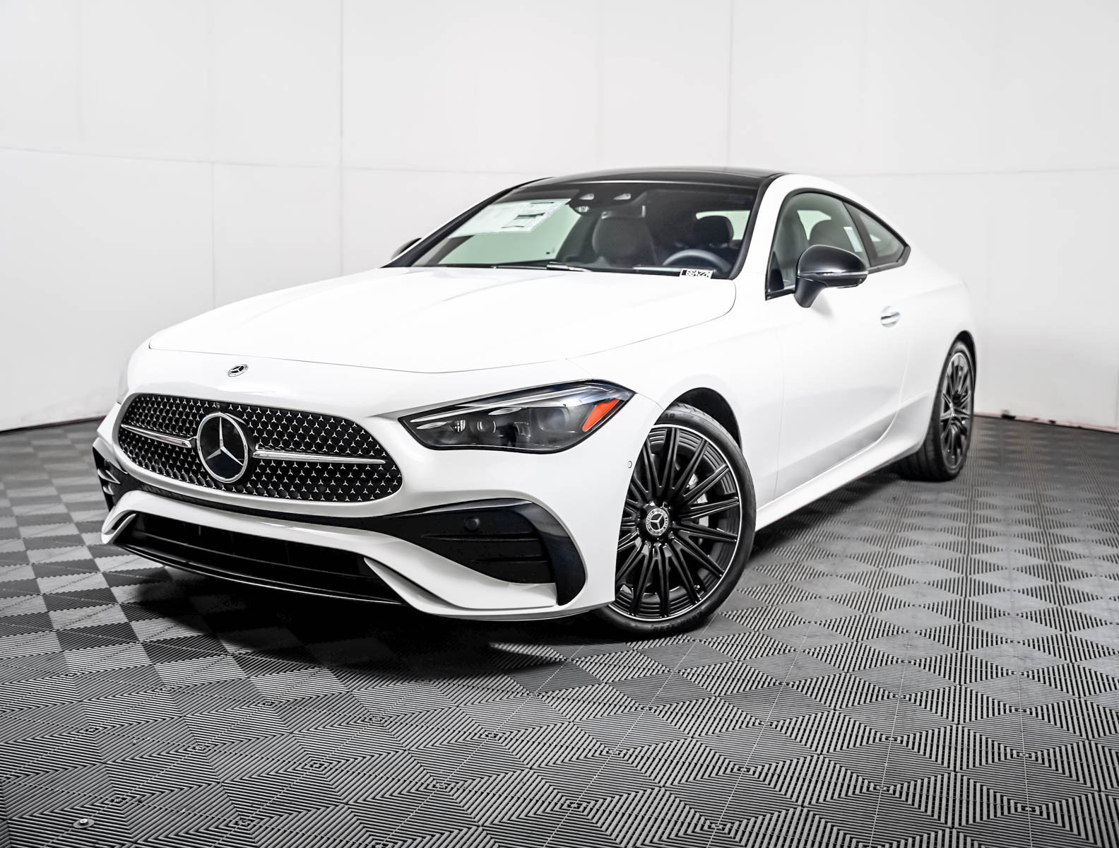 New 2026 Polar White Mercedes-Benz CLE 450 image 1