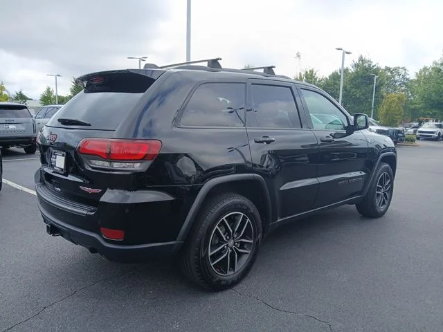 Used 2018 Black Jeep Trailhawk image 4