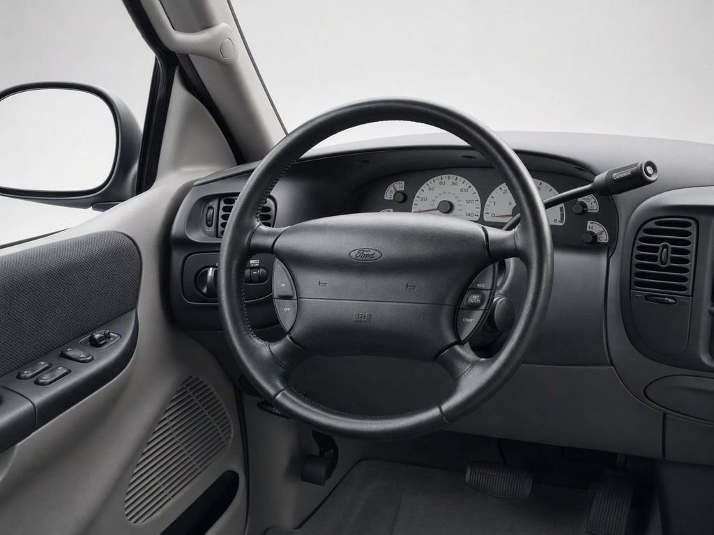 Used 2001  Ford SVT Lightning image 32