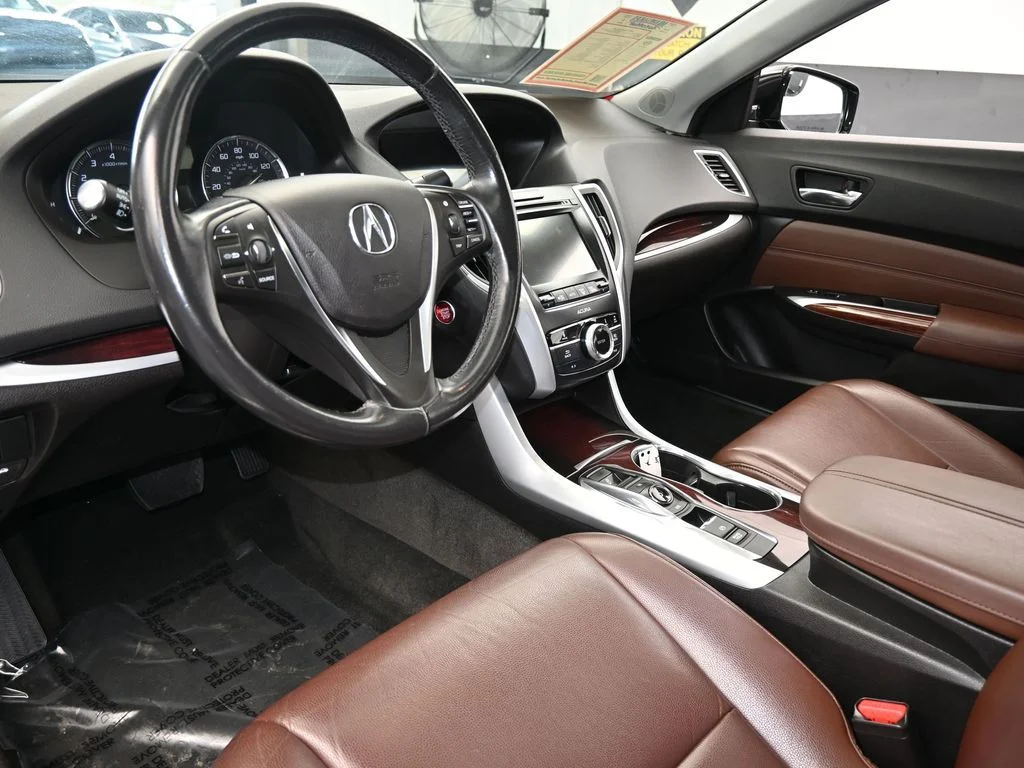 Used 2017 Black Acura V6 image 13