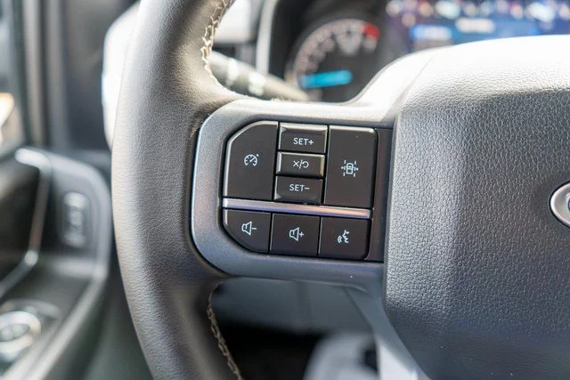 Used 2023 Black Ford XLT image 24