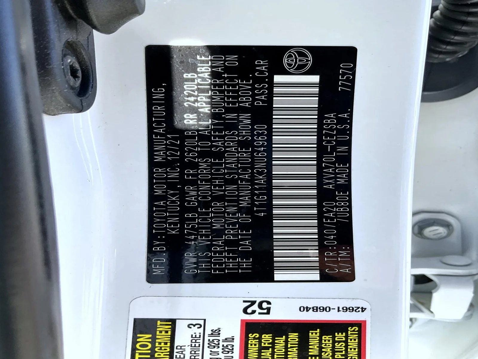 Used 2022 White Toyota SE image 25