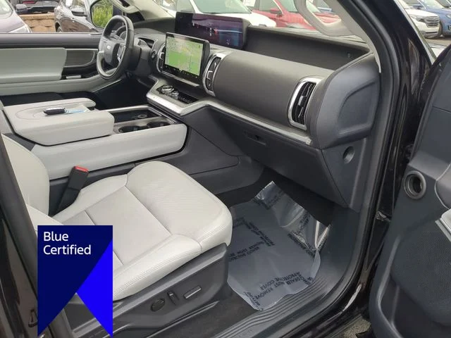 Used 2025 Black Ford Platinum image 39