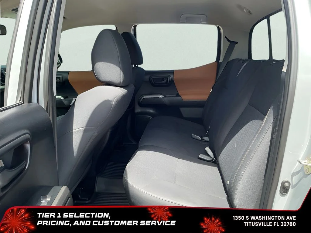 Used 2019  Toyota SR5 image 15