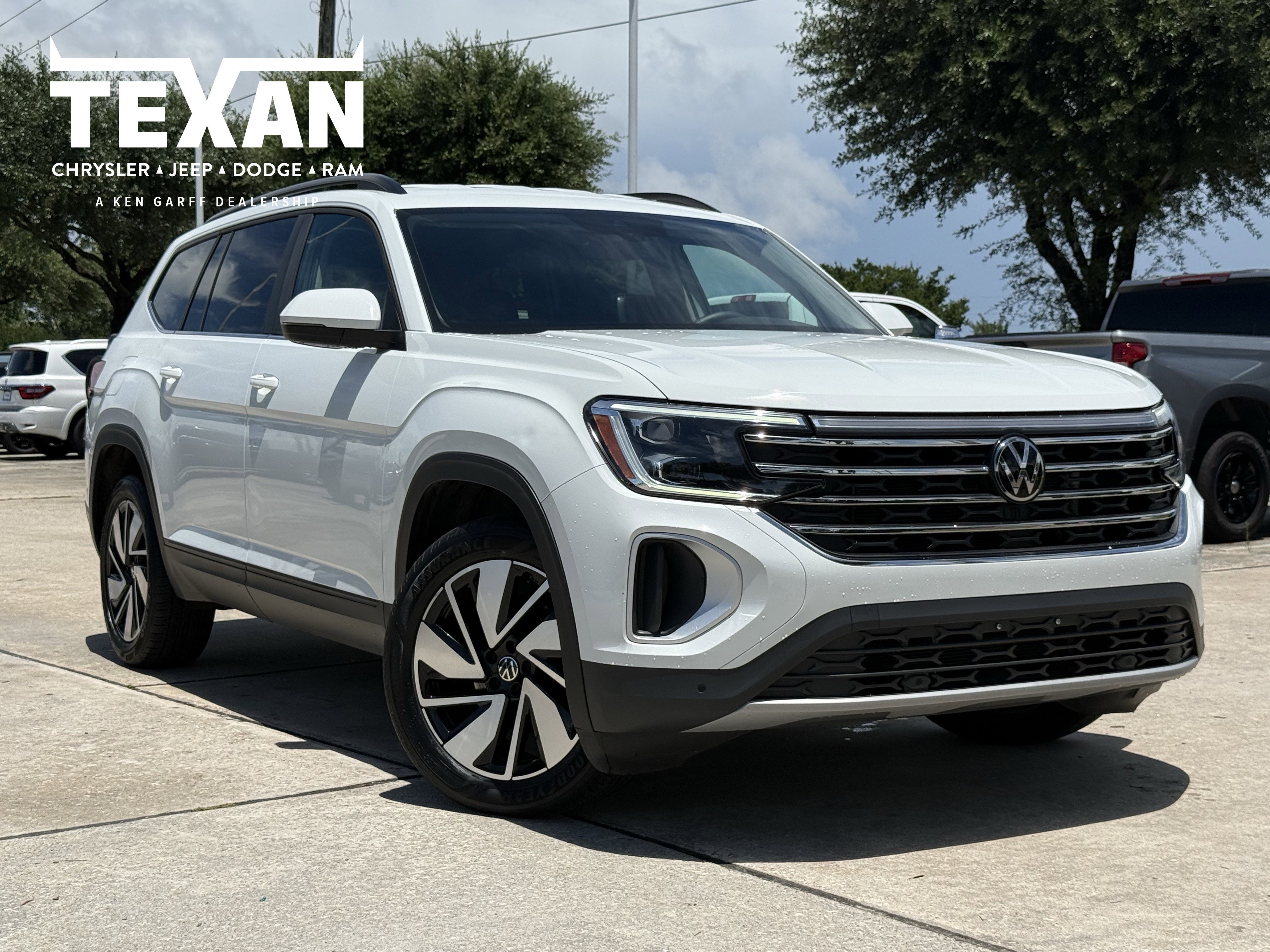 2025 Volkswagen Atlas's photo