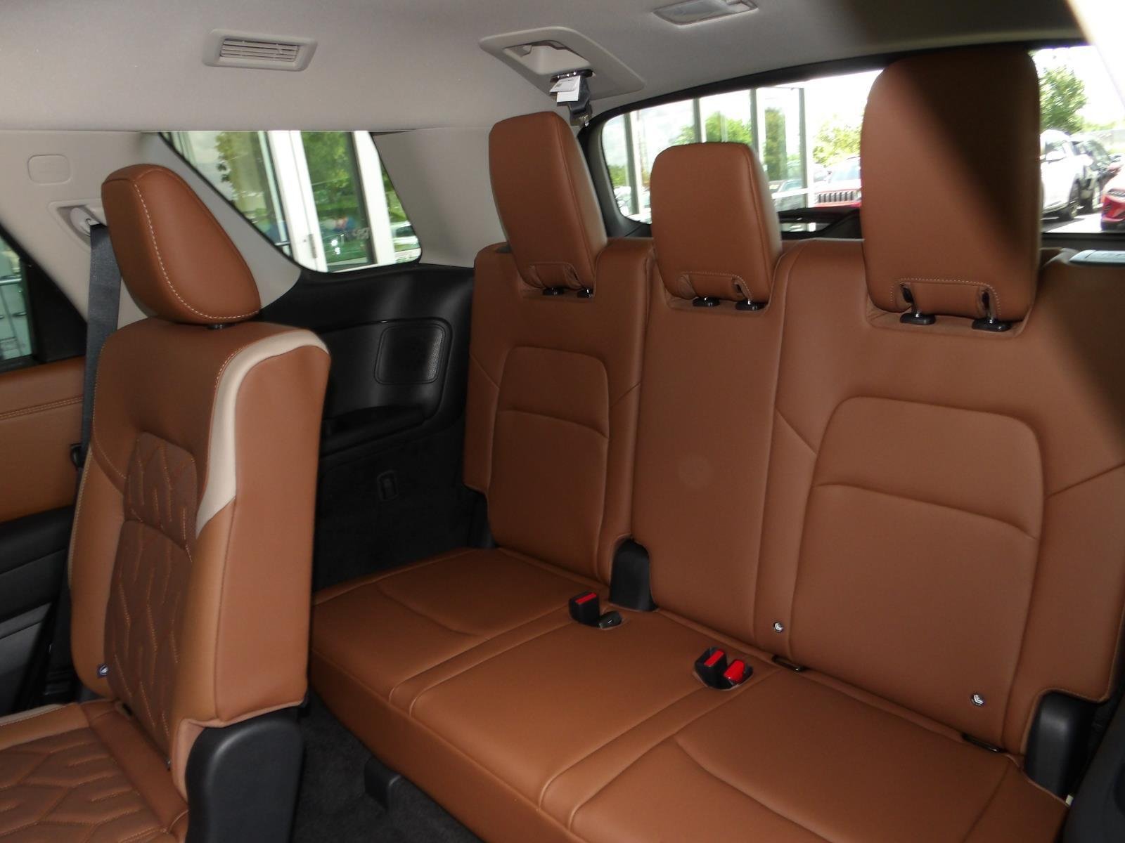 New 2026 Everest White Pearl Tricoat Nissan Platinum image 18
