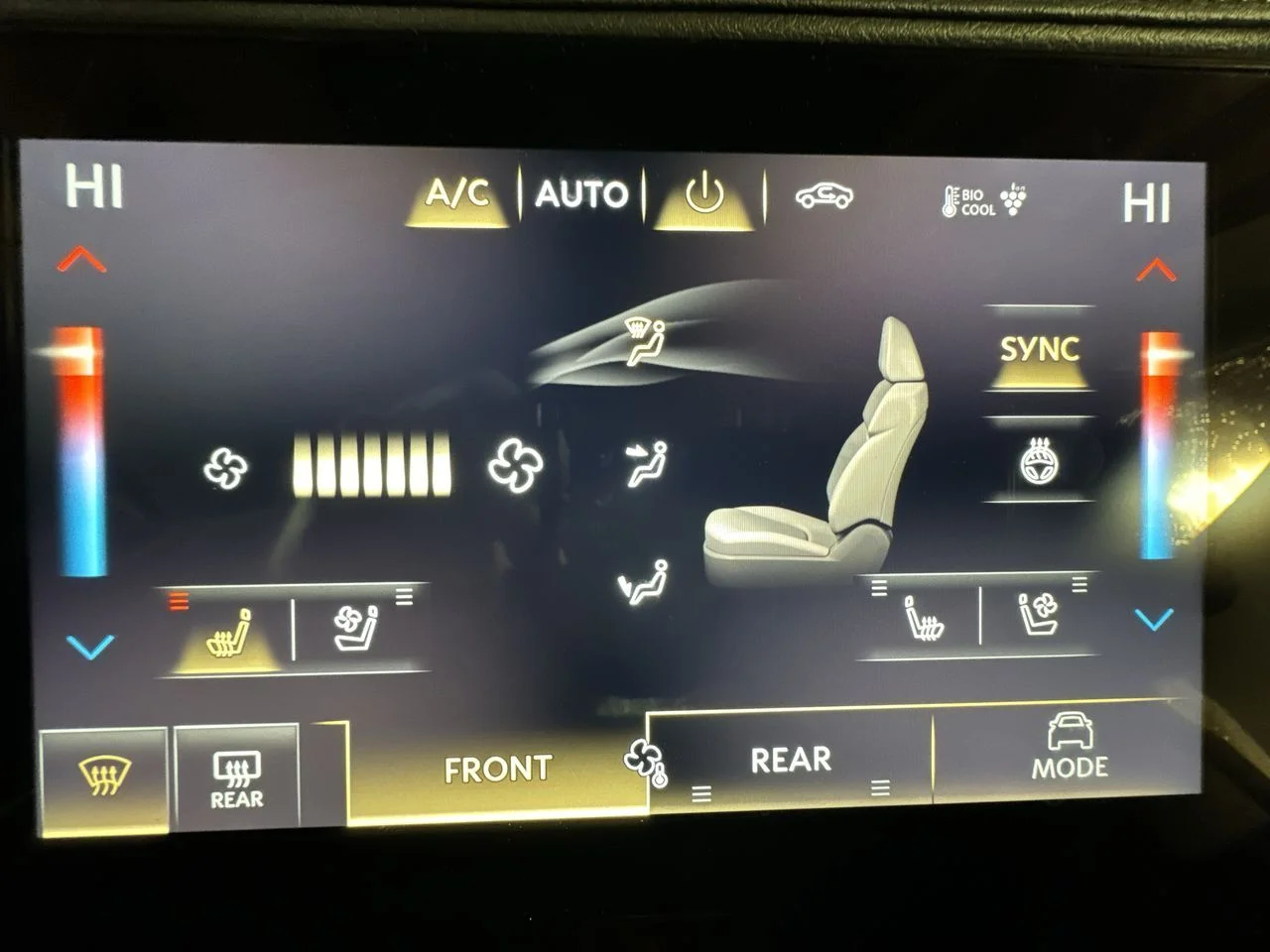 2025 INFINITI QX80 Sensory 4WD - Photo 24