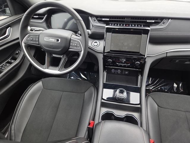 Used 2024 Silver Zynith Jeep Altitude X image 30